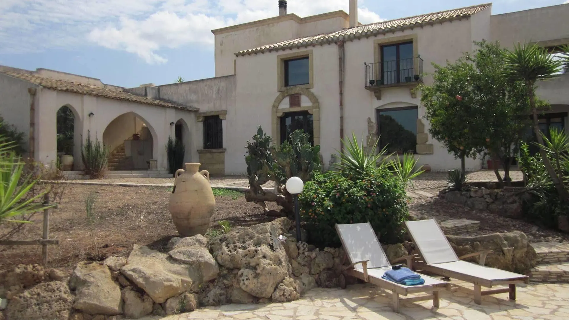 Bed and Breakfast Casale Alma Marsala Italia